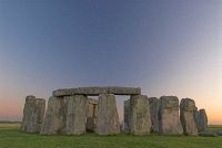 2stonehenge-140706-002551-s.jpg